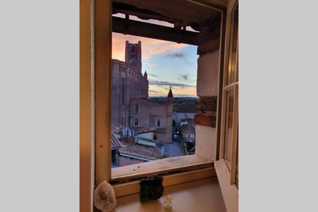 Appartement Exceptionnel 4 Etoiles Hyper Centre Albi 65 M2 Au 4Eme Etage Sans Ascenseur Avec Une Tour Du 12Eme Siecle מראה חיצוני תמונה