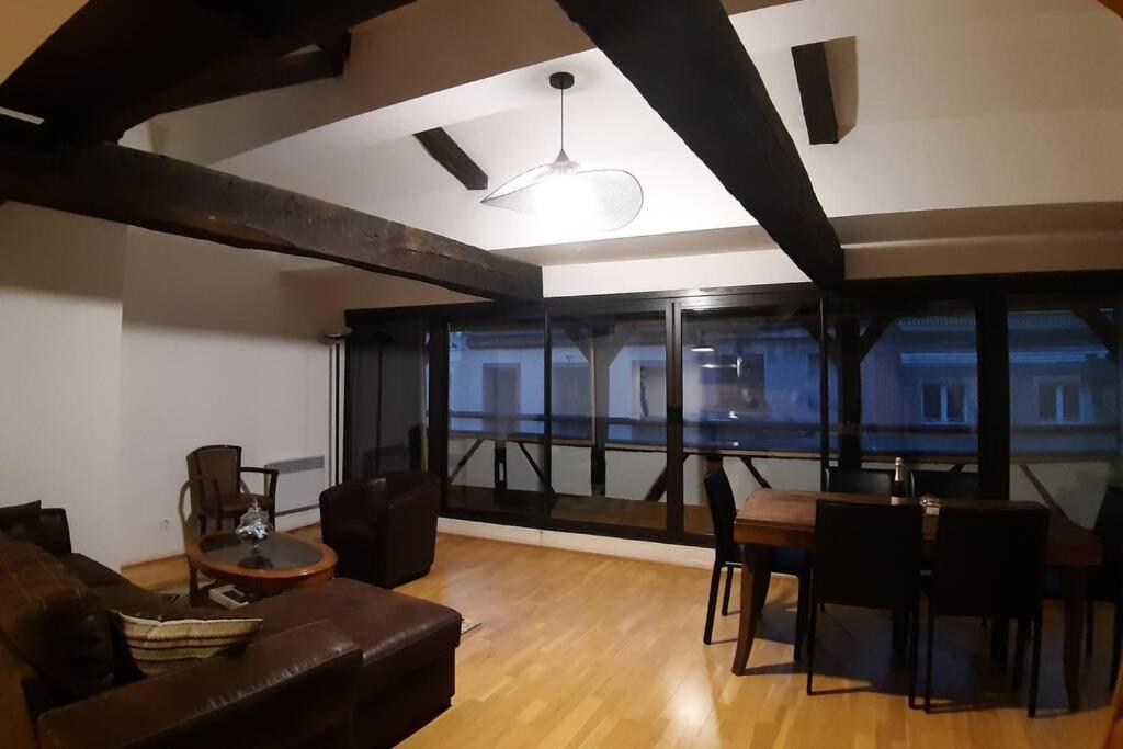 Appartement Exceptionnel 4 Etoiles Hyper Centre Albi 65 M2 Au 4Eme Etage Sans Ascenseur Avec Une Tour Du 12Eme Siecle מראה חיצוני תמונה